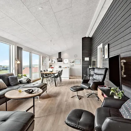 Holiday home 4 Bedroom Awesome In